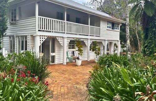 North Tamborine Cabin | Memory Lane Accommodation