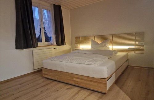Mirchel Hotel | Mirchel Pintli Zimmer 1, Hotel und Restaurant