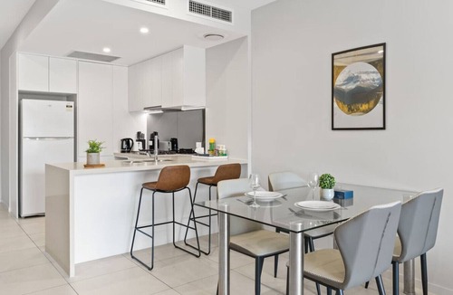 Macgregor Apartment | Modern 2BR Apartment | Easy Access to Everywhere