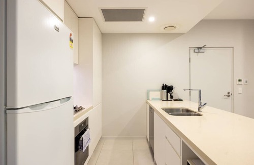 Macgregor Apartment | Modern 2BR | Ducted A/C, Parking & Great Location
