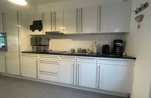 Reinach Apartment | Modern 3 bedroom apartment near ISB and Basel