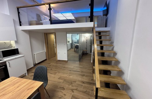 Nikaia-Agios Ioannis Rentis Apartment | Modern Athens Loft 160m from Metro 3 min from Piraeus Port 6 Guests