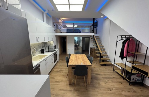 Nikaia-Agios Ioannis Rentis Apartment | Modern Athens Loft 160m from Metro 3 min from Piraeus Port 6 Guests