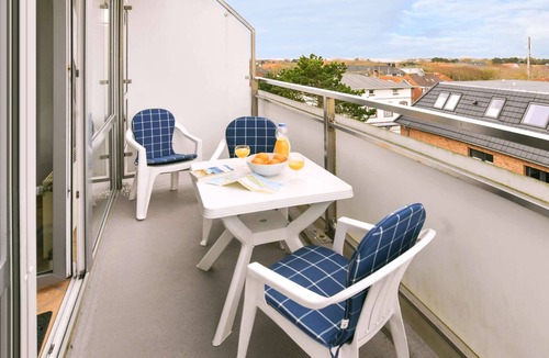 Wangerooge Apartment | Modern, comfortable, centrally located, near the beach apartment with sea view, 3-4 pers.