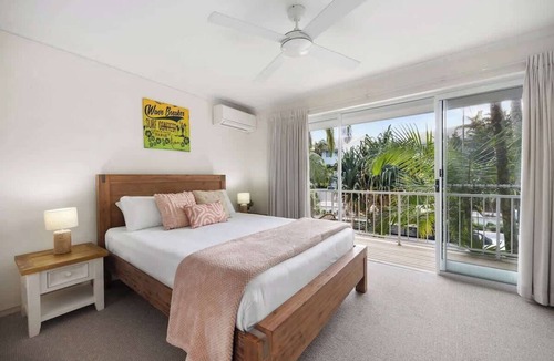 Noosa Heads Apartment | Moondarah - Pet-Friendly Escape