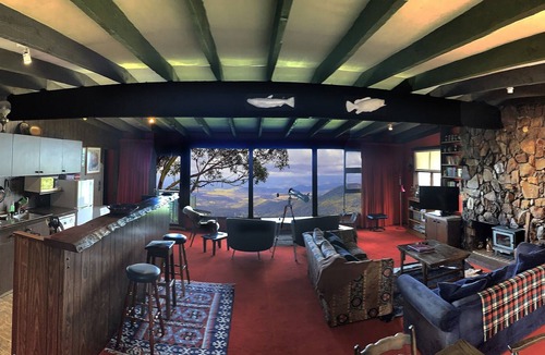 Mount Victoria House | Moonya Lodge - Four Bedroom House, Sleeps 8
