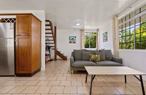 Tiahura House | Moorea Mahana house with Private Canal to Lagoon