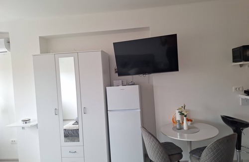 Ploce Apartment | Mystic Grey Studio Apartment