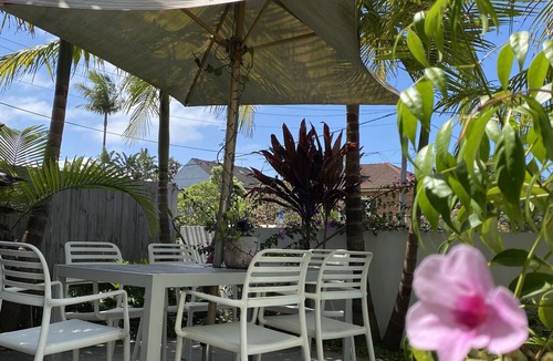 Freshwater House | Near new 3 bedroom cottage close to beach and village - sleeps up to 5.
