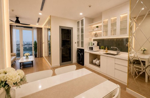 Hang Xanh Condo | Nice 3-bedroom condo with AC in vibrant Thành phố Hồ Chí Minh