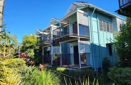 Tewantin House | Noosa Holiday Accommodation.