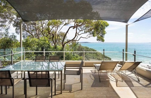 Noosa Heads House | Noosa Vista Spa House