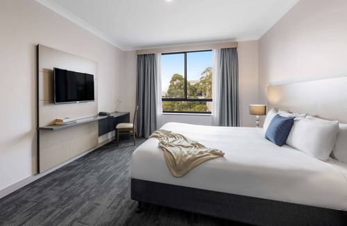 North Ryde Apartment | Oaks Sydney North Ryde Suites