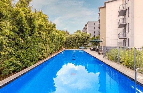 North Ryde Hotel | Oaks Sydney North Ryde Suites