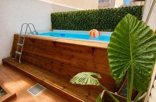 Nikaia-Agios Ioannis Rentis Apartment | Oasis Pool Flat-near 2 metro stations-