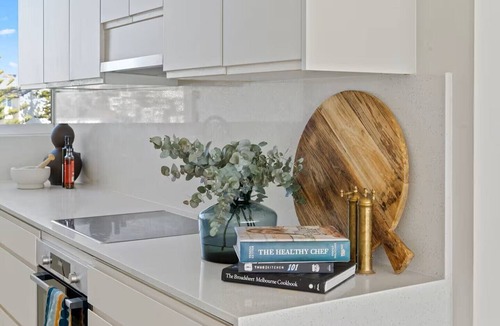 Vaucluse Apartment | Ocean sounds, morning sunrise