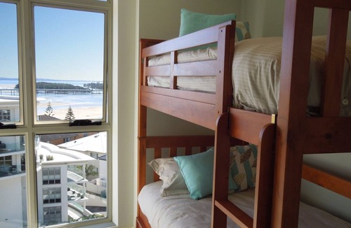 The Entrance Apartment | Ocean Views, SUNDRIFT- Unit 26