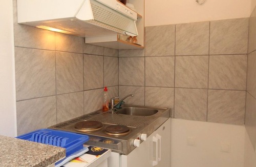 Zaklopatica Apartment | One bedroom apartment near beach Zaklopatica, Lastovo (A-8342-a)