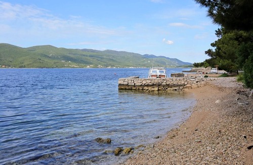 Viganj Apartment | One bedroom apartment near beach Viganj, Pelješac (A-19603-a)