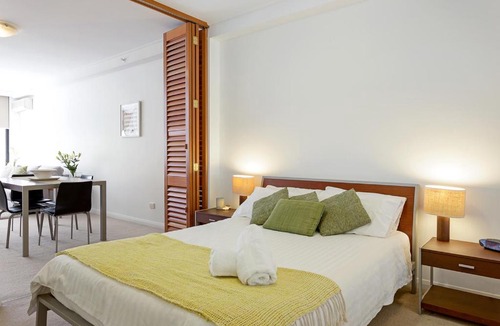 North Sydney Apartment | One Bedroom Apartment Napier St II(AX705)