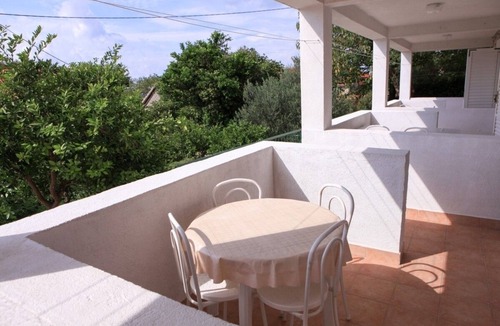 Gradac Apartment | One bedroom apartment with terrace Gradac, Makarska (A-11332-a)