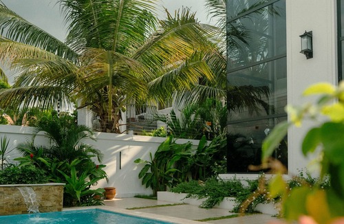 Mbezi Beach House | Osotwa house Spectacular Views: Luxe Retreat
