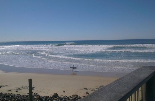Coolum Beach House | Pandanus Holiday Home central Coolum Beach - Long stay discounts available.