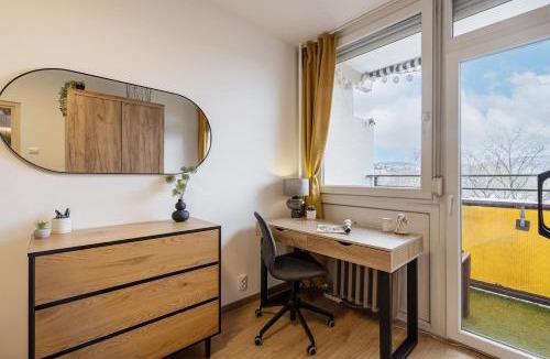 Ujlipotvaros Apartment | Panorama Residence - Balcony, AC, Free parking