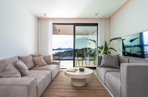 Stikovica Apartment | Panoramic Suite Alenka by Villas Guide