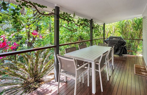Picnic Bay Apartment | Parivara - Apartment A