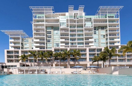 Pelican Waters Apartment | Pelican Waters with Scenic Views