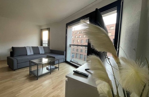 St. Johann Apartment | Perfect connected to Downtown, Airport & Highway