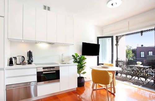 Glebe Apartment | Perfect Located Comfy Studio with Balcony