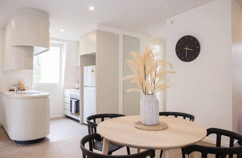 Pyrmont Apartment | Perfectly Pyrmont Sun drenched Nordic Simplicity