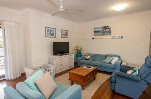 Picnic Bay House | Picnic Cottage, Lovely Home Near The Beach