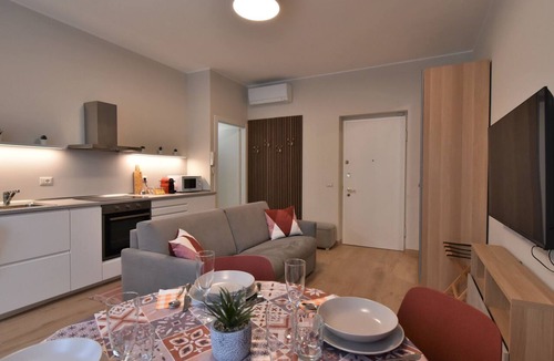 Centro Direzionale Apartment | Pirelli Central Station Apartment by Interhome