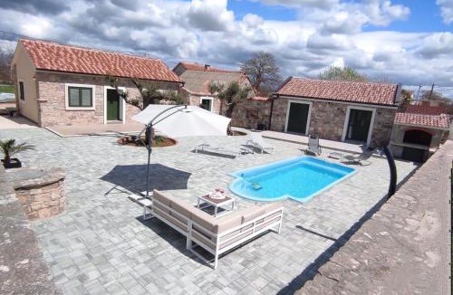 Poljica Villa | POOL HOUSE MARO
