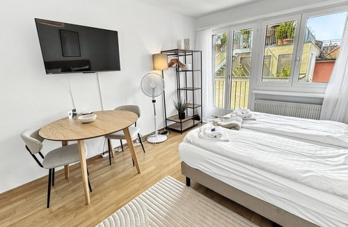 District 6 Apartment | Practical studio in city center (Crown 36)
