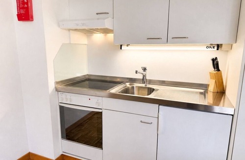 Hochschulen Apartment | Practical studio in the city center (Art 7)