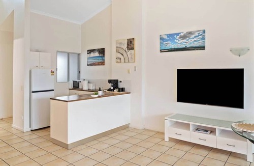 Noosa Heads Apartment | Prime Noosa Location with Pool