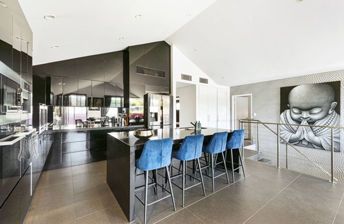 Marrickville Apartment | Private 3 Bed penthouse in Marrickville/Enmore in the heart of the Inner west