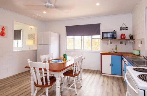 Innes Park Villa | Puppies & Pancakes Opposite Beach and Park