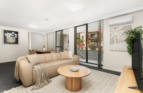 Pyrmont Apartment | Pyrmont - BOW02 - Bowman Street - Spacious Pyrmont townhouse
