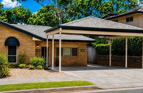 Alexandra Hills Apartment | Quiet 2BR Stay with Kitchen, Study & Parking