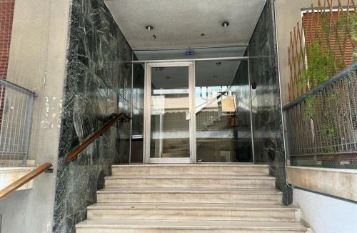 Kallithea Apartment | Quiet Courtyard