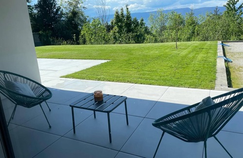 Estavayer-le-Lac Apartment | Quiet, modern apartment
