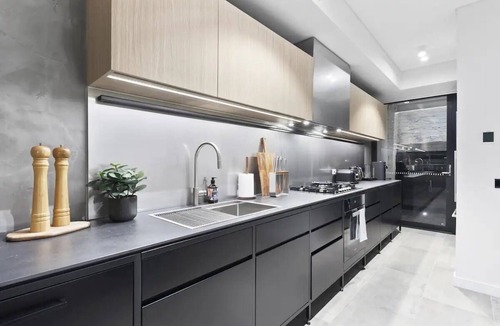 Rosebery House | Rare-find Luxury Townhouse at Alexandria | MHS