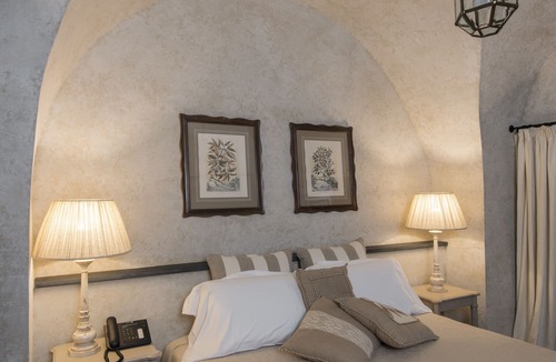 Borgomaro Hotel | Relais Del Maro
