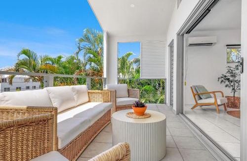 Alexandra Headland House | Retreat in the Heart of Alex - 3BR sleeps 11, Pool