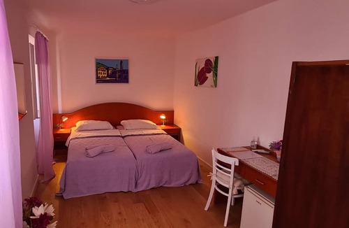 Lopud Island House | Rooms Milena - Double or Twin Room with External Private Bathroom